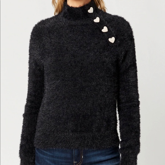 BUFFALO Fuzzy Turtleneck (size: Small) - Picture 1 of 2